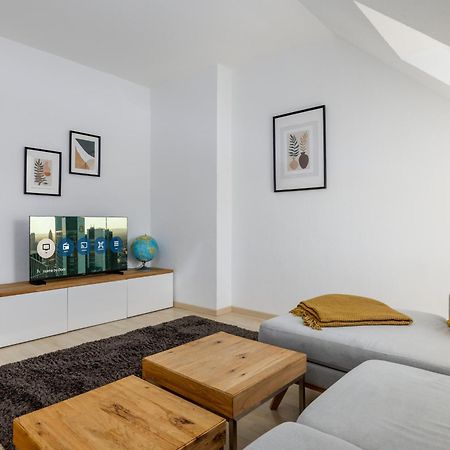 Home By Doni I Serviced Apartments I Ruhig I Zentral Nahe Rmcc, Staatsheater & Landtag Wiesbaden Luaran gambar