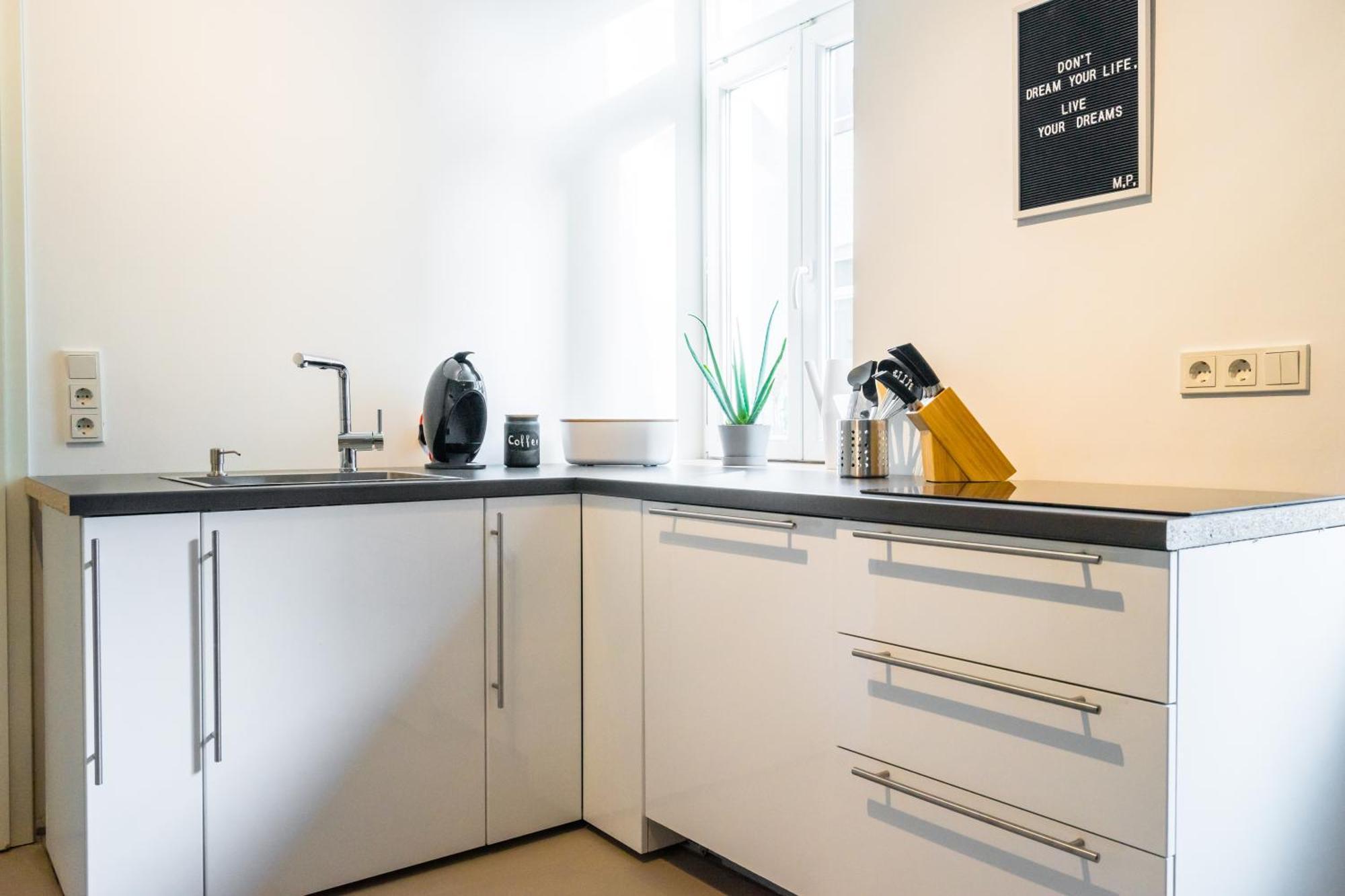 Home By Doni I Serviced Apartments I Ruhig I Zentral Nahe Rmcc, Staatsheater & Landtag Wiesbaden Bilik gambar
